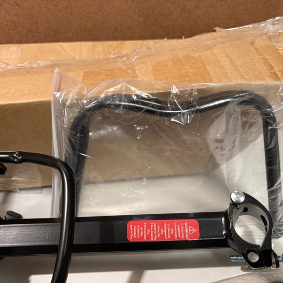 Black Bicycle Rear Rack with Reflector - Picture 6 of 6